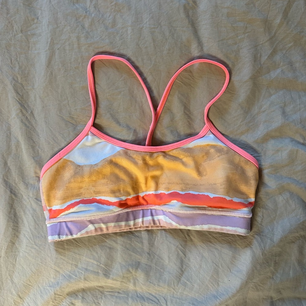 Lululemon Yoga Flow Y Sports Bra